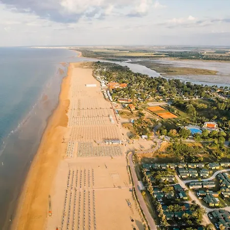 Apartmán Beautiful Flat 250m From The For 8 Guests Bibione