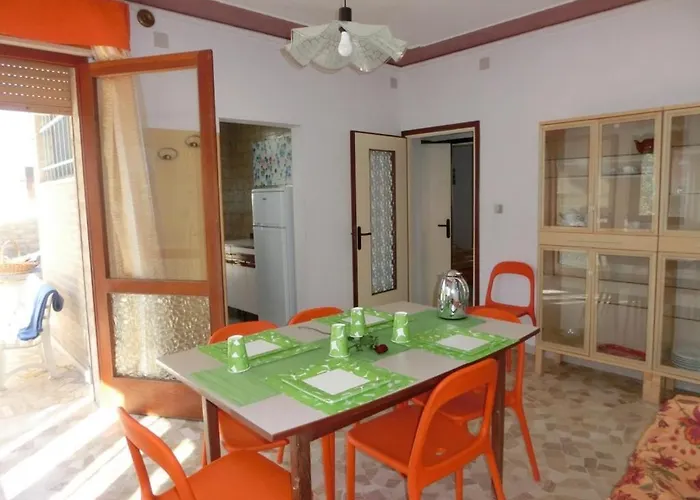 Beautiful Flat 250m From The For 8 Guests Bibione