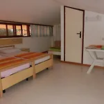 Beautiful Flat 250m From The For 8 Guests Appartement
