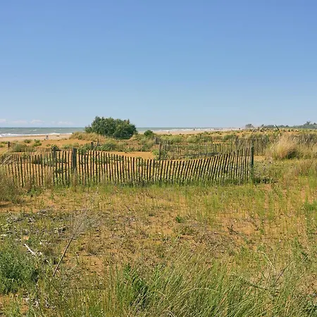 Beautiful Flat 250m From The For 8 Guests *