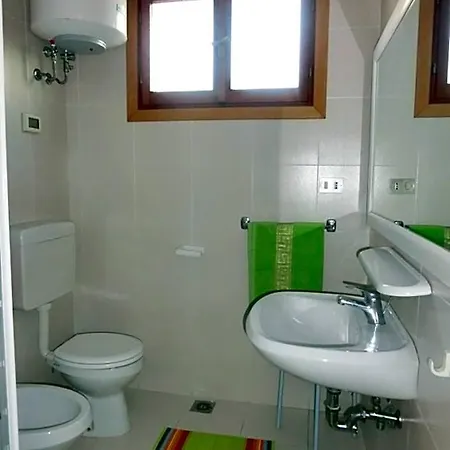 Beautiful Flat 250m From The For 8 Guests Apartment