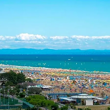 Beautiful Flat 250m From The For 8 Guests * Bibione