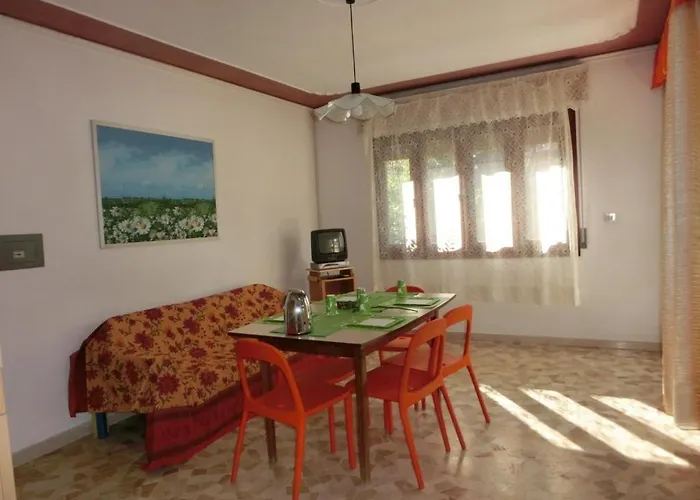 Beautiful Flat 250m From The For 8 Guests * 比比翁