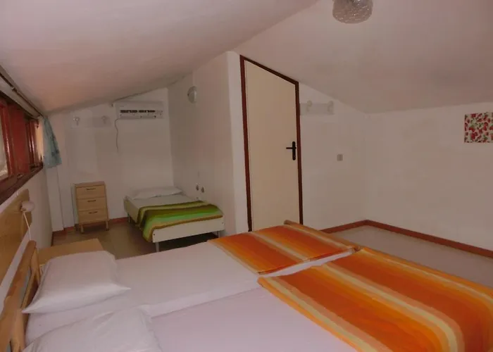 Beautiful Flat 250m From The For 8 Guests Apartmán