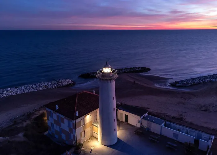 Beautiful Flat 250m From The For 8 Guests